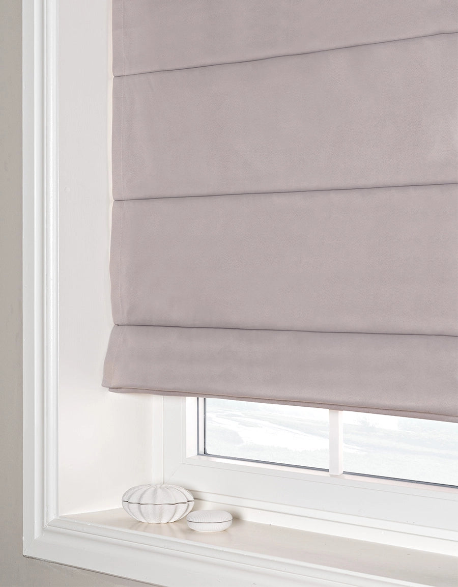 Mörkläggande hissgardin Hawick beige med lina