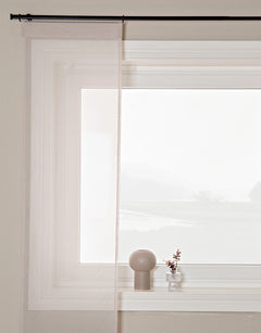 Beige transparent panelgardin