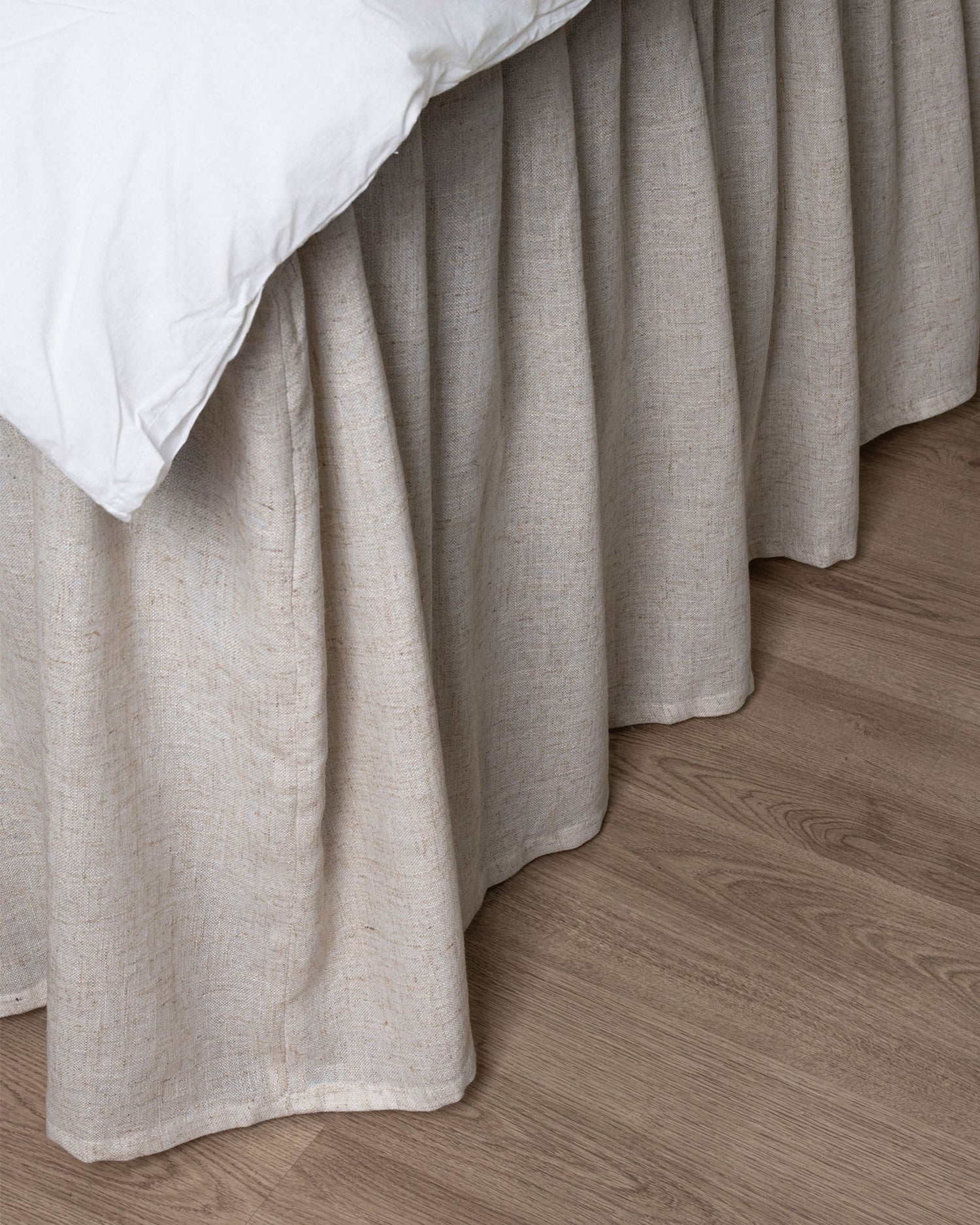 Bed skirt Lina, custom-made